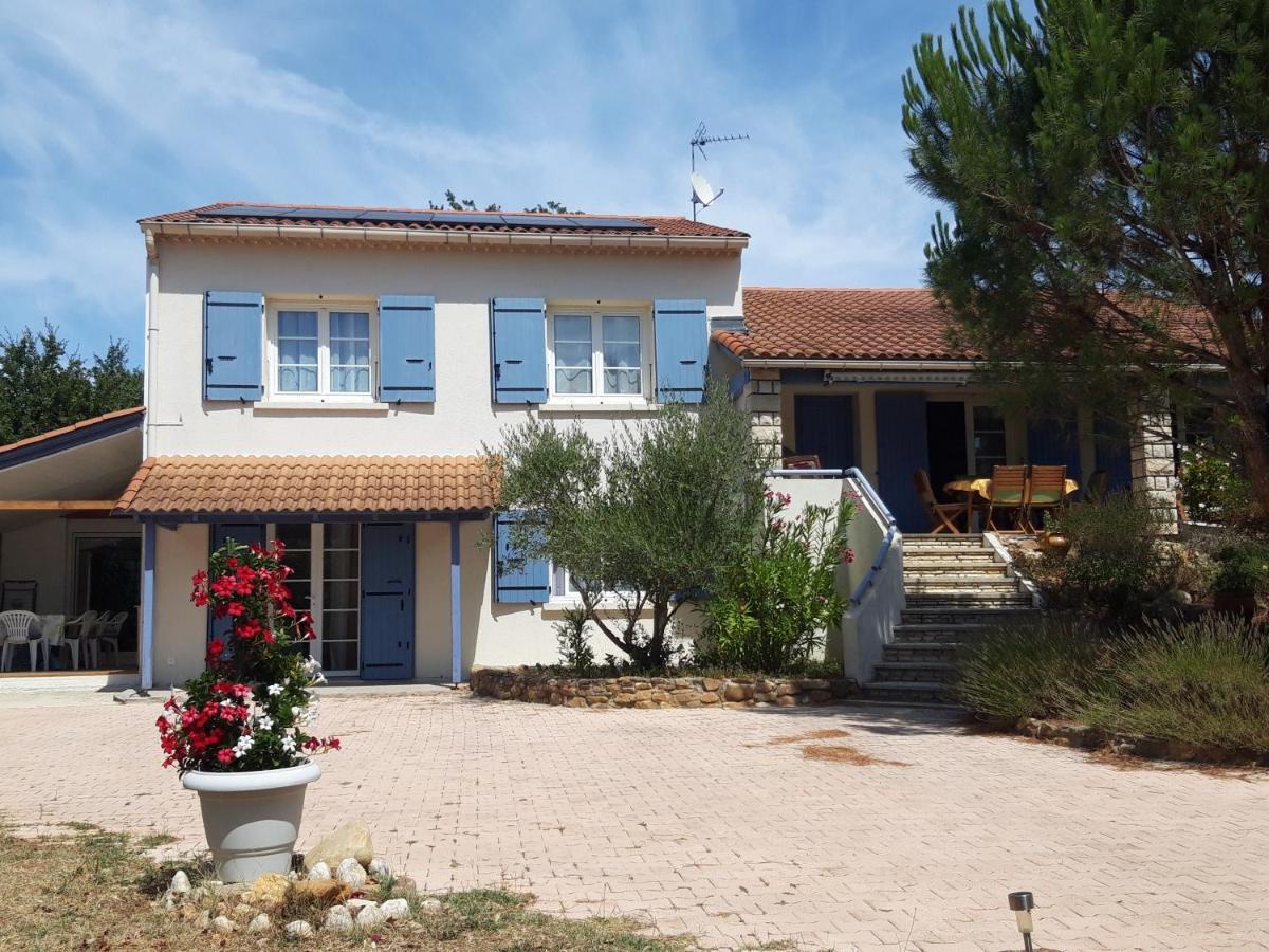 Gite Ma Vie La 3 Etoiles, Jacuzzi, Animaux Acceptes Saint-Julien-de-Cassagnas Exterior foto